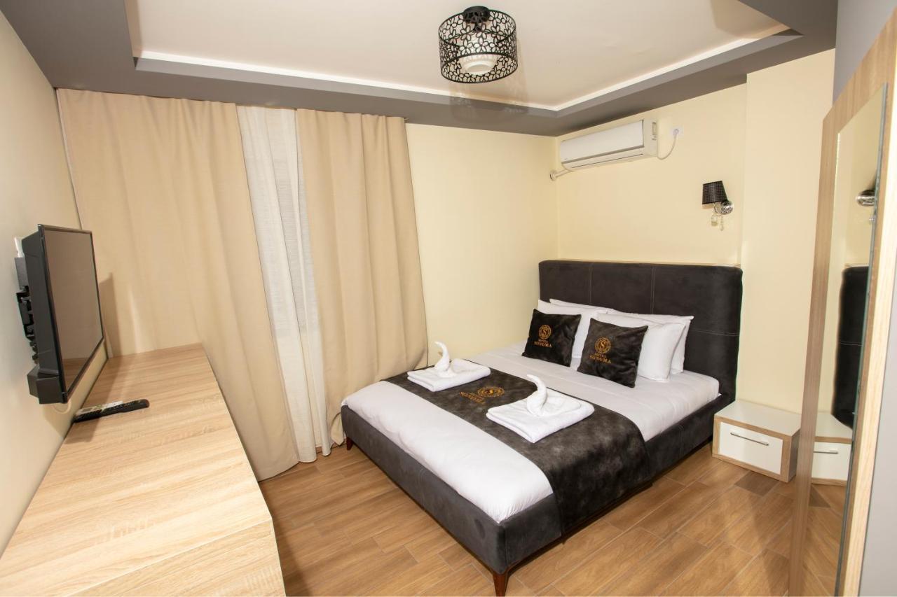 Hotel Sonoma Kosovo Polje Esterno foto