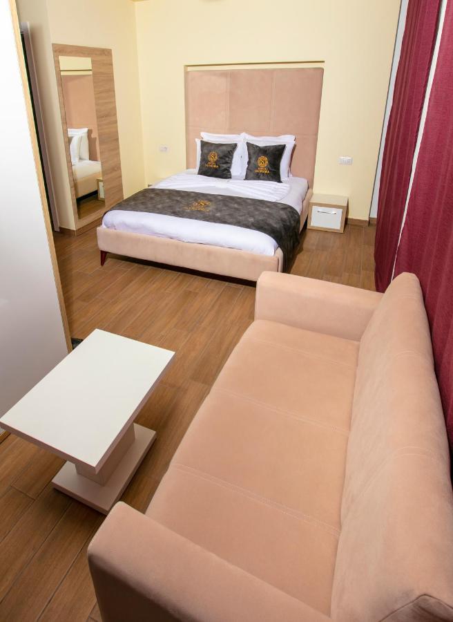 Hotel Sonoma Kosovo Polje Esterno foto