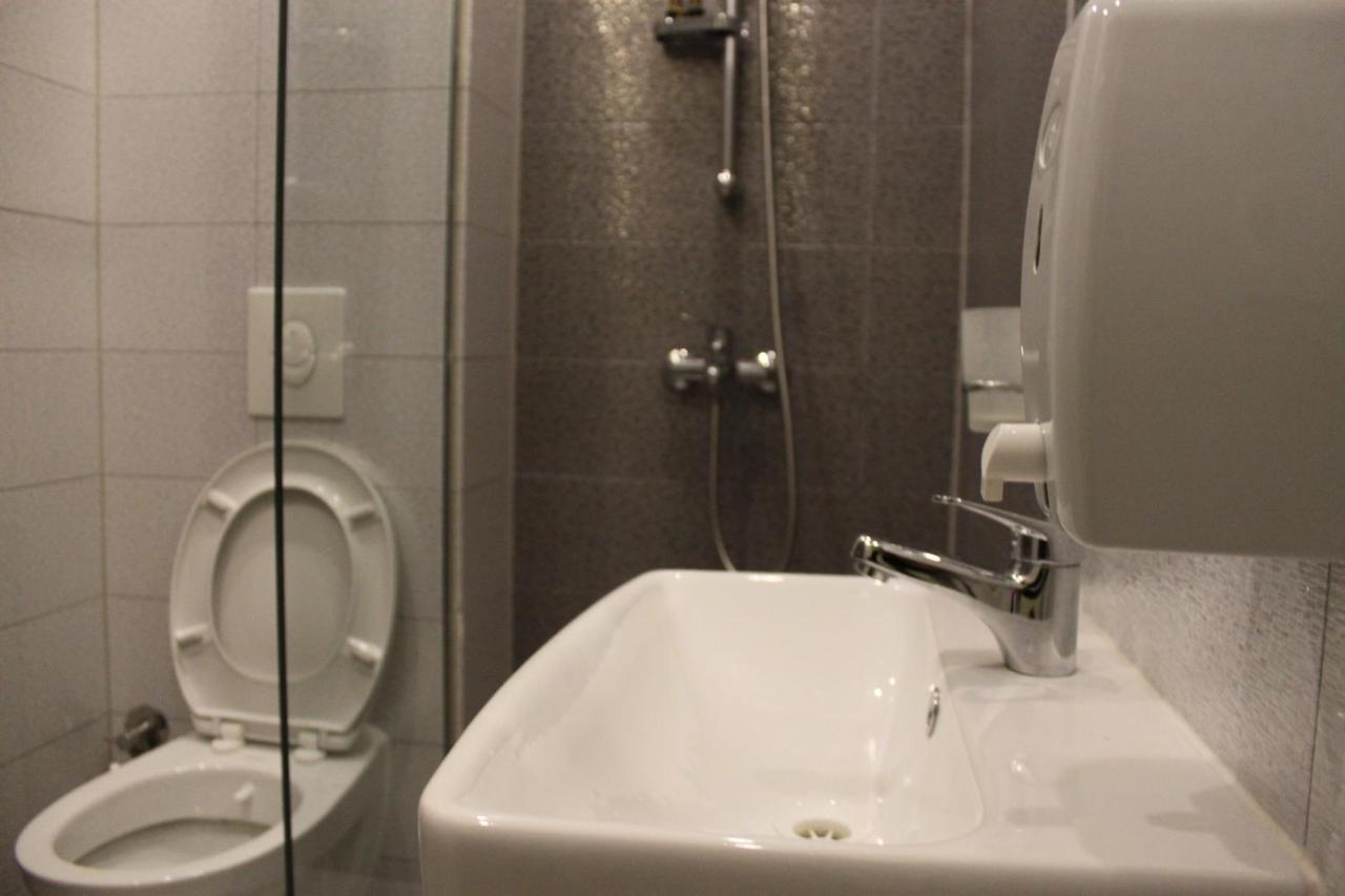 Hotel Sonoma Kosovo Polje Esterno foto