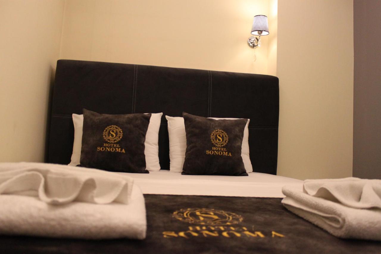 Hotel Sonoma Kosovo Polje Esterno foto